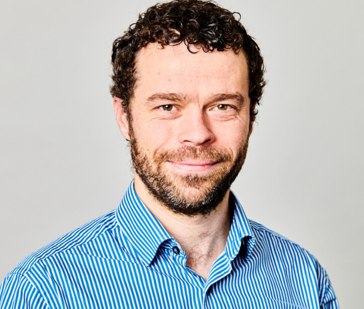 Dr Richard Holliday